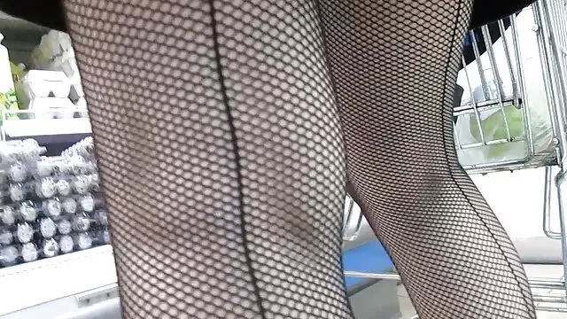 ههال داستان تصویری مادر پسر حرامزاده بزرگ لاتینا را تحسین می کند و این بار او را در چاقوی خود چکش می زند
