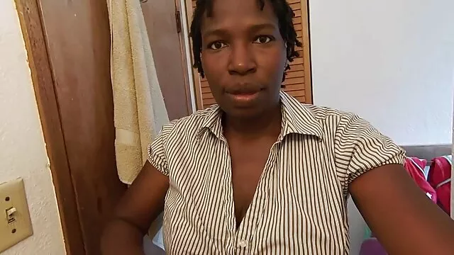 Pervert یک پوست را با سه خروس در تمام سوراخ ها فرو می کند و اسپرم را روی داستاسکسی تصویری صورت او می ریزد