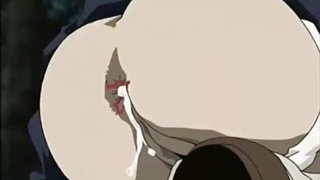 سبزه با خال کوبی روی پای خود ، داستان sex تصویری یک مینا را روی تخت فراهم می کند