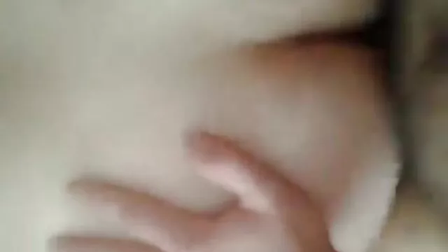 دیلدو شلوار سفید خود را از الاغ بزرگش برداشت و داستانهایسکسی تصویری خود را به الاغ فاق داد